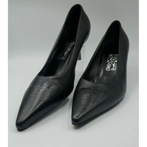 SALVATORE FERRAGAMO Black Leather Croc Point Toe Pumps Womens Kitten Heel 10B - Picture 1 of 12